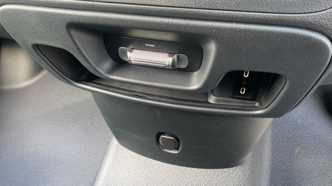 Mercedes-Benz Vito L2 Diesel Rwd 116CDI Select Van 9G-Tronic - Image 28